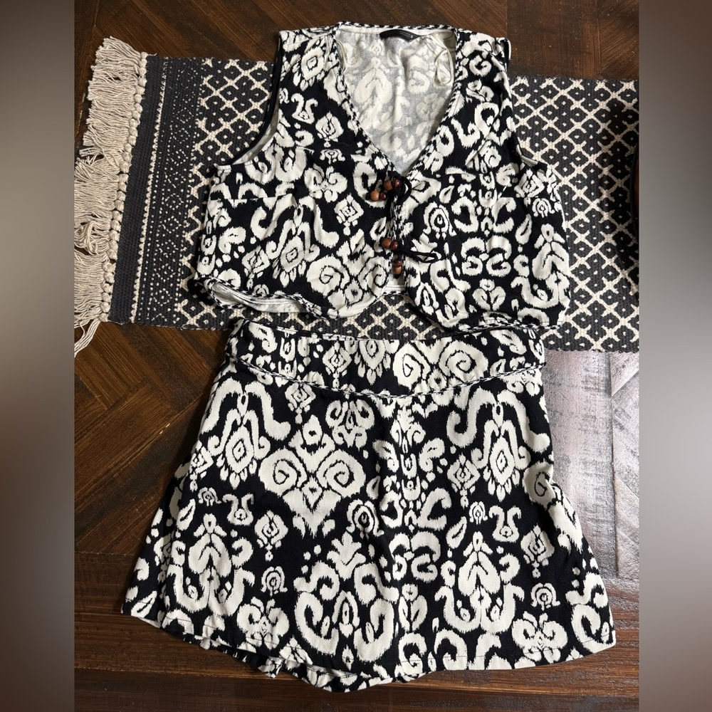 Zara Matching Printed Vest & Skort Set